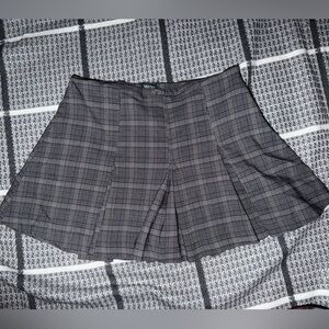 Wild Fable Gray Plaid Skorts